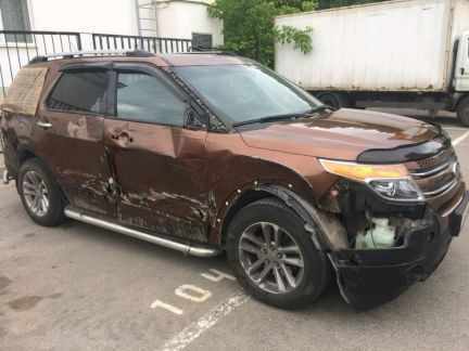Ford Explorer 3.5 AT, 2012, внедорожник, битый, пробег 119 000 км, (294 л.с.). Цена выкупа авто 850 000 руб.