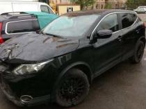 Nissan Qashqai 2.0 МТ, 2015, внедорожник, битый, пробег 14 200 км. (144 л.с.). Цена выкупа авто 650 000 руб.